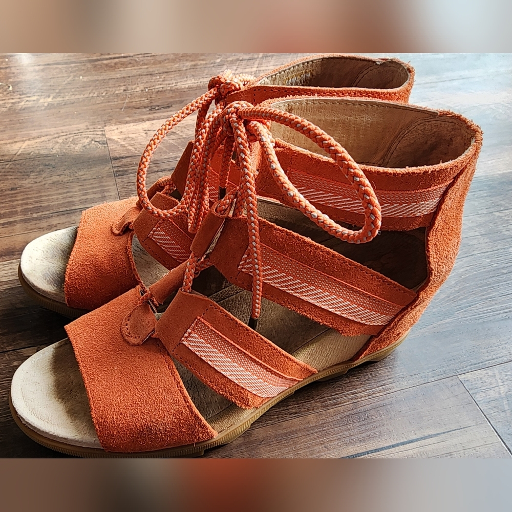 Sorel Joanie II Lace Up Sandal - Sz 9.5